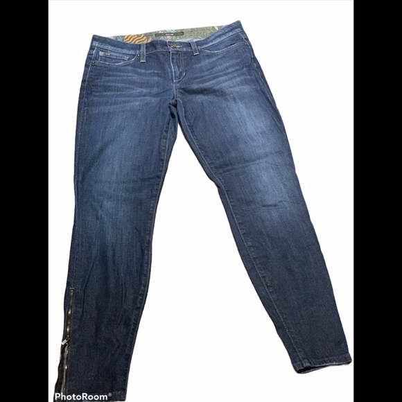 Joe's Jeans Denim - Joe’s Ankle Chelsea Jean Size 28
